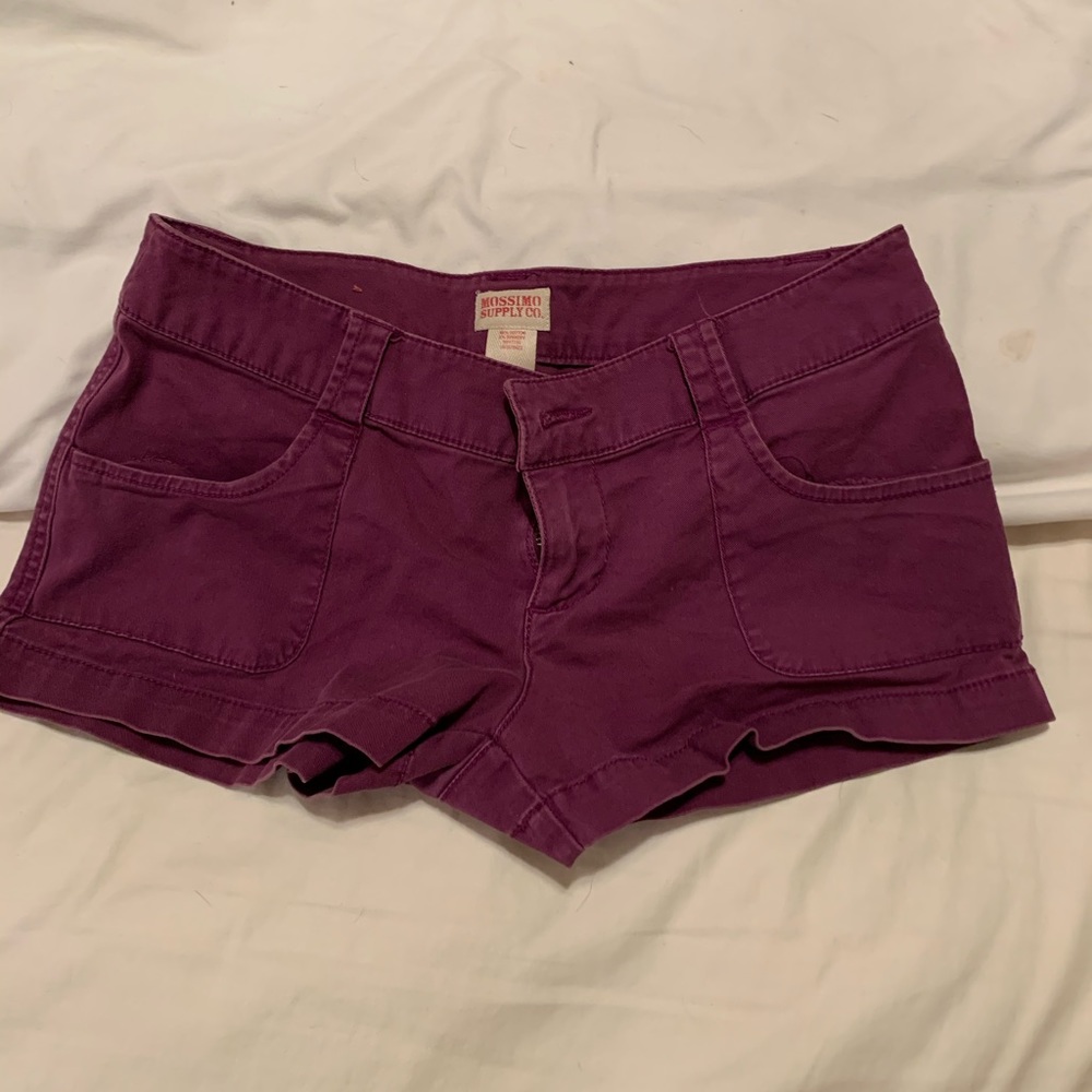Shorts - Picture 3 of 4